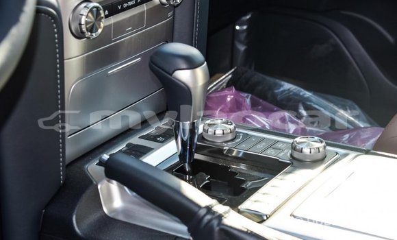 Buy Import Toyota Land Cruiser White Car in Import - Dubai in Attapeu Province Buy Import Toyota Land Cruiser White Car in Import - Dubai in Attapeu Province