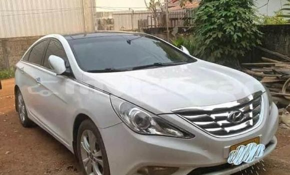 Buy Used Hyundai Sonata White Car in Vientiane in Vientiane Province Buy Used Hyundai Sonata White Car in Vientiane in Vientiane Province