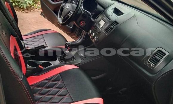 Buy Used Kia Sorento Other Car in Vientiane in Vientiane Province Buy Used Kia Sorento Other Car in Vientiane in Vientiane Province