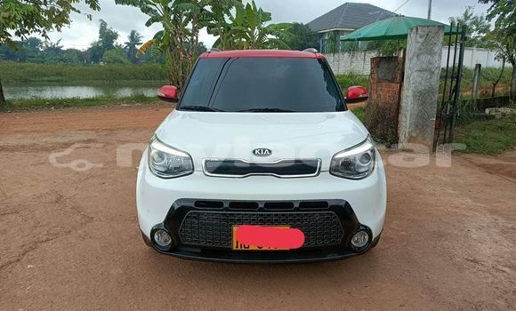 Buy Used Kia Carstar White Car in Vientiane in Vientiane Province