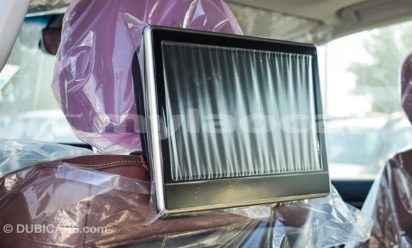 Buy Import Toyota Land Cruiser White Car in Import - Dubai in Attapeu Province Buy Import Toyota Land Cruiser White Car in Import - Dubai in Attapeu Province