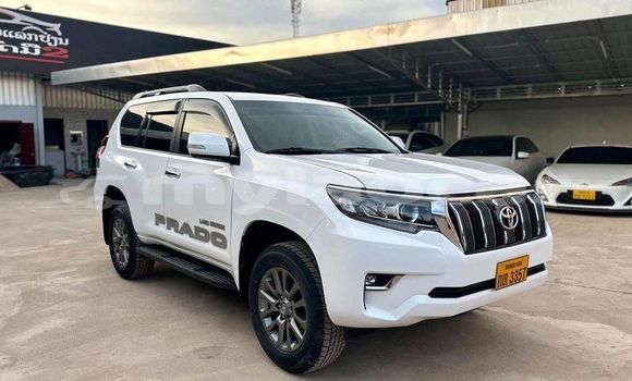 Buy Used Toyota Land Cruiser Prado White Car in Vientiane in Vientiane Province Buy Used Toyota Land Cruiser Prado White Car in Vientiane in Vientiane Province