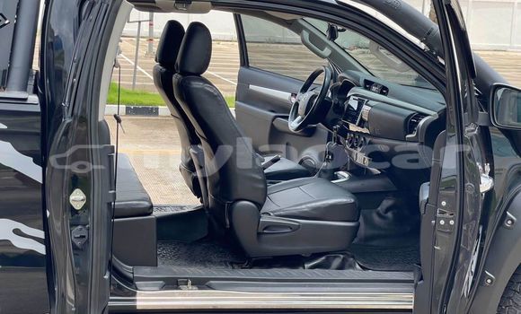 Buy Used Toyota Hiluxe Revo Black Car in Vientiane in Vientiane Province Buy Used Toyota Hiluxe Revo Black Car in Vientiane in Vientiane Province