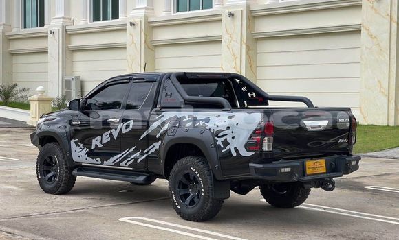 Buy Used Toyota Hiluxe Revo Black Car in Vientiane in Vientiane Province Buy Used Toyota Hiluxe Revo Black Car in Vientiane in Vientiane Province