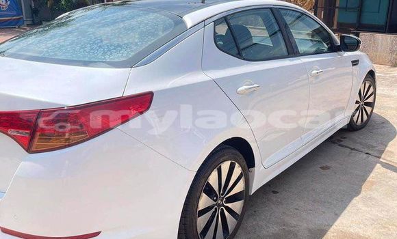 Buy Used Kia K5 White Car in Vientiane in Vientiane Province Buy Used Kia K5 White Car in Vientiane in Vientiane Province