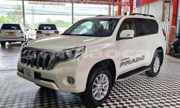 Buy Used Toyota Land Cruiser Prado White Car in Vientiane in Vientiane Province Buy Used Toyota Land Cruiser Prado White Car in Vientiane in Vientiane Province