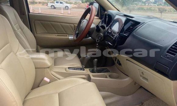 Buy Used Toyota Fortuner White Car in Vientiane in Vientiane Province Buy Used Toyota Fortuner White Car in Vientiane in Vientiane Province