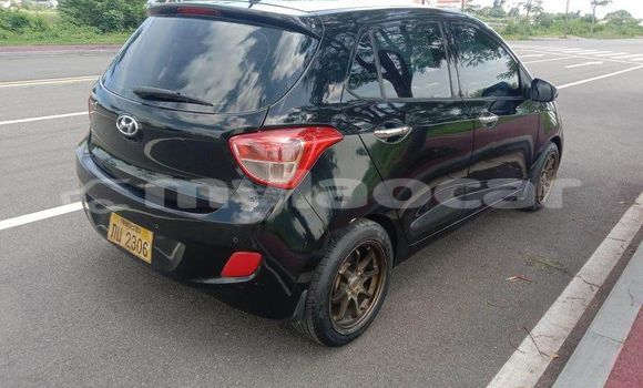 Buy Used Hyundai Grand Starex Black Car in Vientiane in Vientiane Province Buy Used Hyundai Grand Starex Black Car in Vientiane in Vientiane Province