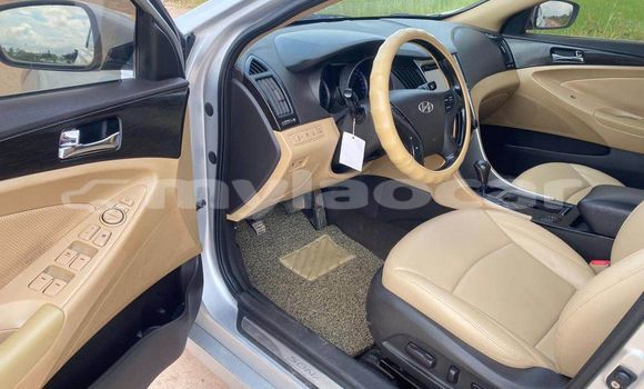 Buy Used Hyundai Sonata Other Car in Vientiane in Vientiane Province Buy Used Hyundai Sonata Other Car in Vientiane in Vientiane Province