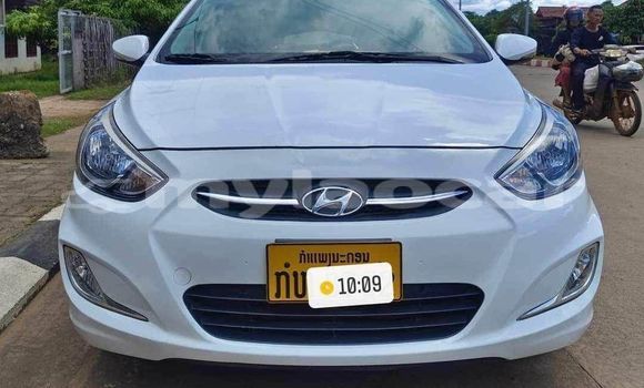 Buy Used Hyundai Accent White Car in Vientiane in Vientiane Province Buy Used Hyundai Accent White Car in Vientiane in Vientiane Province