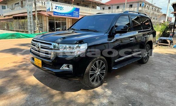 Buy Used Toyota Land Cruiser Black Car in Vientiane in Vientiane Province Buy Used Toyota Land Cruiser Black Car in Vientiane in Vientiane Province