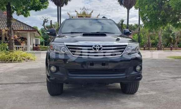 Buy Used Toyota Fortuner Black Car in Vientiane in Vientiane Province Buy Used Toyota Fortuner Black Car in Vientiane in Vientiane Province