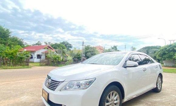 Buy Used Hyundai Accent White Car in Vientiane in Vientiane Province Buy Used Hyundai Accent White Car in Vientiane in Vientiane Province