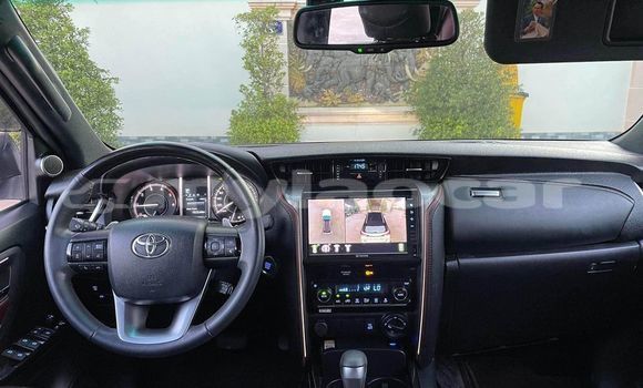 Buy Used Toyota Fortuner White Car in Vientiane in Vientiane Province Buy Used Toyota Fortuner White Car in Vientiane in Vientiane Province