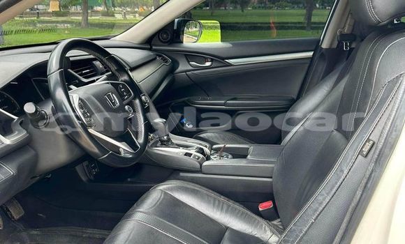 Buy Used Honda Civic White Car in Vientiane in Vientiane Province Buy Used Honda Civic White Car in Vientiane in Vientiane Province