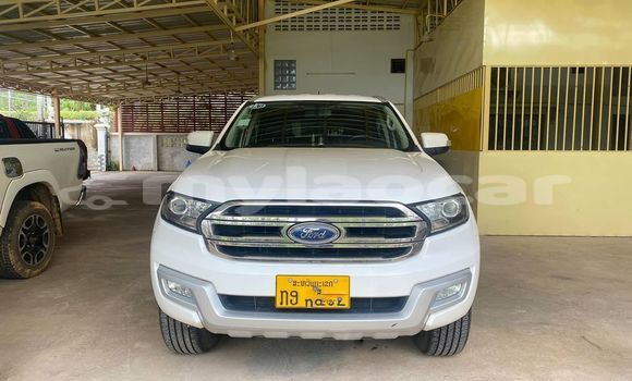 Buy Used Toyota Fortuner White Car in Vientiane in Vientiane Province Buy Used Toyota Fortuner White Car in Vientiane in Vientiane Province