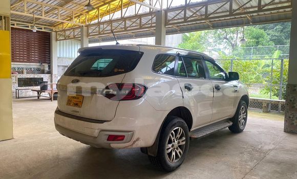 Buy Used Toyota Fortuner White Car in Vientiane in Vientiane Province Buy Used Toyota Fortuner White Car in Vientiane in Vientiane Province