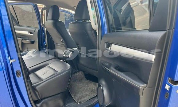 Buy Used Toyota Hiluxe Revo Blue Car in Vientiane in Vientiane Province Buy Used Toyota Hiluxe Revo Blue Car in Vientiane in Vientiane Province