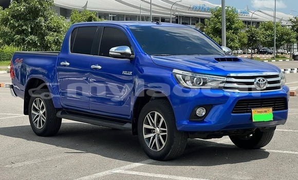 Buy Used Toyota Hiluxe Revo Blue Car in Vientiane in Vientiane Province Buy Used Toyota Hiluxe Revo Blue Car in Vientiane in Vientiane Province