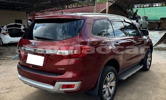 Buy Used Ford Everest Red Car in Vientiane in Vientiane Province Buy Used Ford Everest Red Car in Vientiane in Vientiane Province