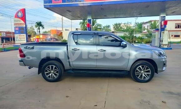 Buy Used Toyota Hiluxe Revo Other Car in Vientiane in Vientiane Province Buy Used Toyota Hiluxe Revo Other Car in Vientiane in Vientiane Province