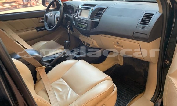 Buy Used Toyota Fortuner White Car in Vientiane in Vientiane Province Buy Used Toyota Fortuner White Car in Vientiane in Vientiane Province