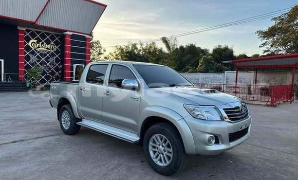 Buy Used Toyota Hilux Other Car in Vientiane in Vientiane Province Buy Used Toyota Hilux Other Car in Vientiane in Vientiane Province
