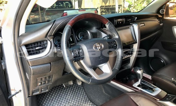 Buy Used Toyota Fortuner Other Car in Vientiane in Vientiane Province Buy Used Toyota Fortuner Other Car in Vientiane in Vientiane Province
