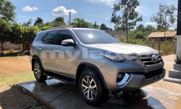 Buy Used Toyota Fortuner Other Car in Vientiane in Vientiane Province Buy Used Toyota Fortuner Other Car in Vientiane in Vientiane Province