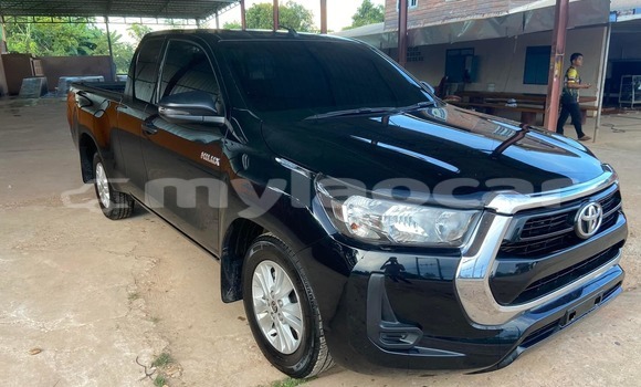 Buy Used Toyota Hiluxe Revo Black Car in Vientiane in Vientiane Province Buy Used Toyota Hiluxe Revo Black Car in Vientiane in Vientiane Province