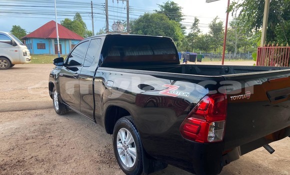 Buy Used Toyota Hiluxe Revo Black Car in Vientiane in Vientiane Province Buy Used Toyota Hiluxe Revo Black Car in Vientiane in Vientiane Province
