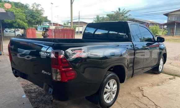 Buy Used Toyota Hiluxe Revo Black Car in Vientiane in Vientiane Province Buy Used Toyota Hiluxe Revo Black Car in Vientiane in Vientiane Province