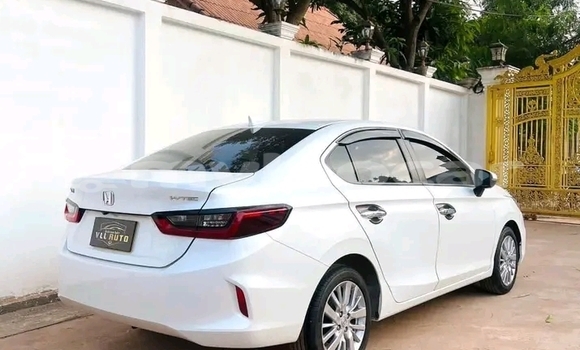Acheter Occasion Voiture Honda City Blanc à Pakxan, Bolikhamxai Province Acheter Occasion Voiture Honda City Blanc à Pakxan, Bolikhamxai Province