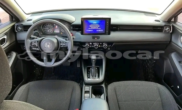 ຊື້ ໃຊ້ແລ້ວ Honda Avancier White ລົດ ໃນ Attapeu ໃນ Attapeu Province