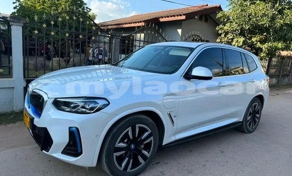 Buy Used FORD MUSTANG White Car in Champasak in Champasak Province