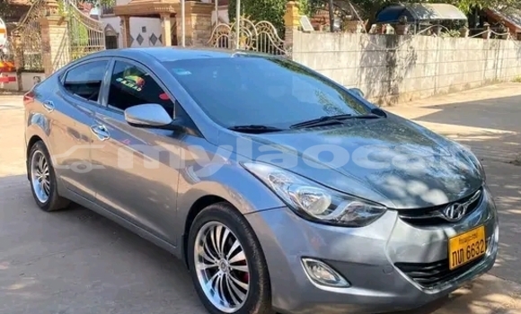 Buy Used Toyota Esquire Other Car in Huayxay in Bokeo Province