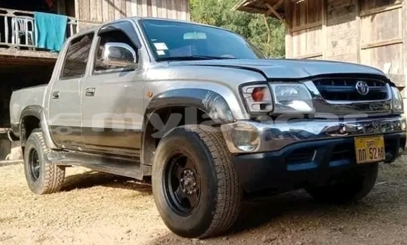 Buy Used Toyota RAV4 Other Car in Luang Prabang in Louangphabang Province Buy Used Toyota RAV4 Other Car in Luang Prabang in Louangphabang Province