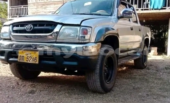 Buy Used Toyota RAV4 Other Car in Luang Prabang in Louangphabang Province Buy Used Toyota RAV4 Other Car in Luang Prabang in Louangphabang Province