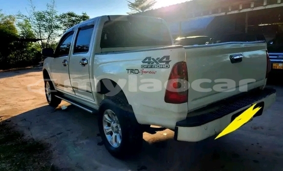 Buy Used Ford Econoline White Car in Pakxe in Champasak Province Buy Used Ford Econoline White Car in Pakxe in Champasak Province