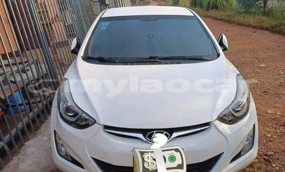 Buy Used Toyota Epsun White Car in Huayxay in Bokeo Province Buy Used Toyota Epsun White Car in Huayxay in Bokeo Province