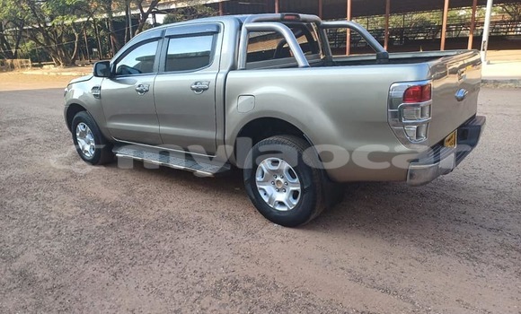 Buy Used Ford Escape White Car in Huayxay in Bokeo Province Buy Used Ford Escape White Car in Huayxay in Bokeo Province