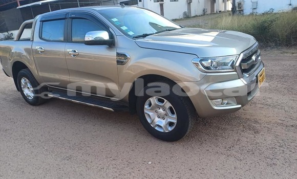 Buy Used Ford Escape White Car in Huayxay in Bokeo Province Buy Used Ford Escape White Car in Huayxay in Bokeo Province