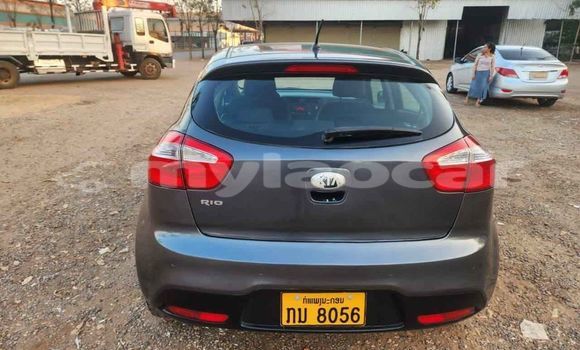 Buy Used Toyota Altezza Black Car in Huayxay in Bokeo Province Buy Used Toyota Altezza Black Car in Huayxay in Bokeo Province