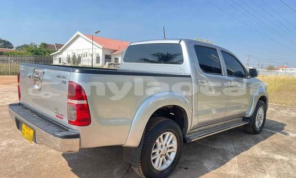 Buy Used Toyota Hilux Other Car in Vientiane in Vientiane Province Buy Used Toyota Hilux Other Car in Vientiane in Vientiane Province