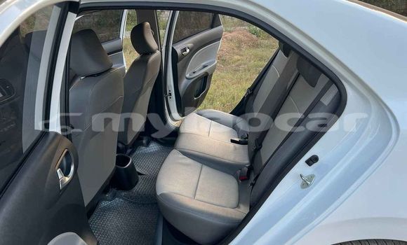 Buy Used Kia Cerato White Car in Vientiane in Vientiane Province Buy Used Kia Cerato White Car in Vientiane in Vientiane Province