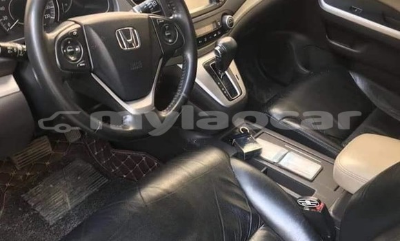 Buy Used Honda CR–V White Car in Vientiane in Vientiane Province Buy Used Honda CR–V White Car in Vientiane in Vientiane Province
