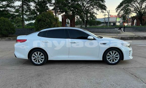 Buy Used Kia Carstar White Car in Vientiane in Vientiane Province Buy Used Kia Carstar White Car in Vientiane in Vientiane Province