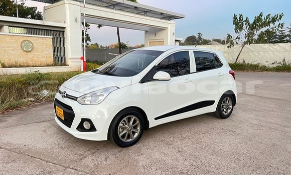 Buy Used Kia Optima White Car in Vientiane in Vientiane Province Buy Used Kia Optima White Car in Vientiane in Vientiane Province