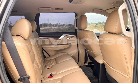 Buy Used Mitsubishi Pajero Black Car in Vientiane in Vientiane Province Buy Used Mitsubishi Pajero Black Car in Vientiane in Vientiane Province