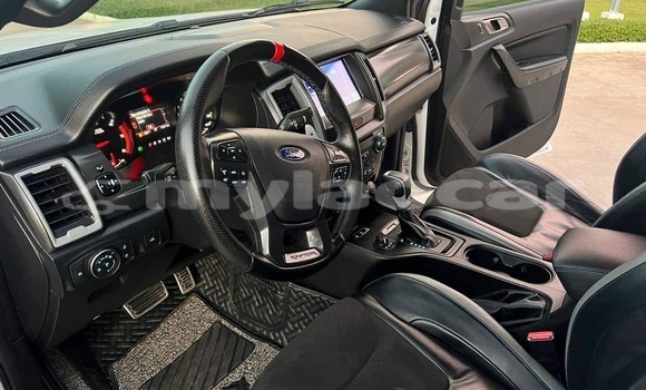 Buy Used Toyota Hilux White Car in Vientiane in Vientiane Province Buy Used Toyota Hilux White Car in Vientiane in Vientiane Province